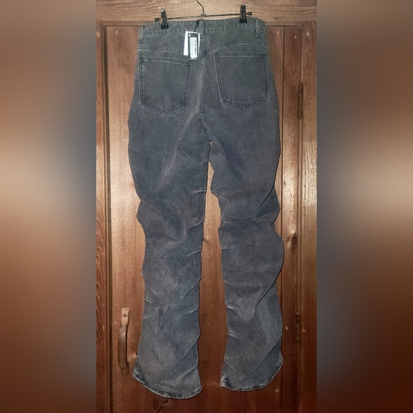 NWT PrettyLittleThing Washed Grey Denim Jeans - Picture 2 of 6